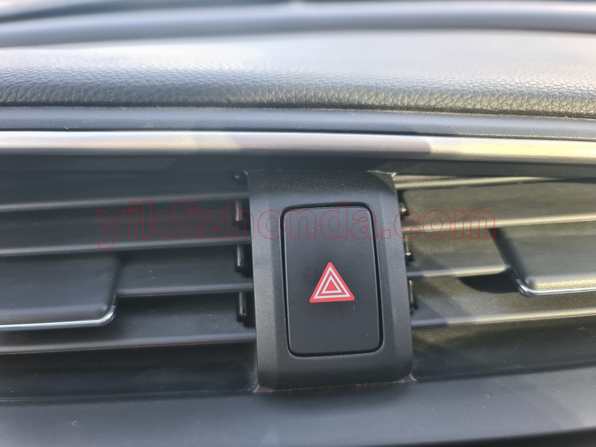 Honda Civic Fc5 dörtlü düğmesi